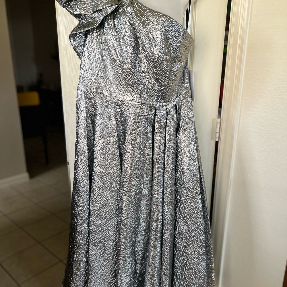 NWT Elegant Silver One-Shoulder Bow Midi Dress 67906 Sz 16 - Picture 14 of 15